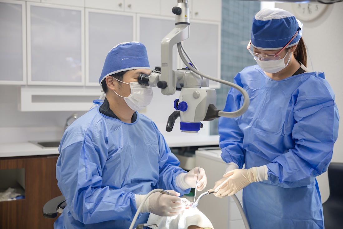 外科的歯内療法